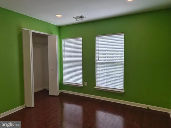 $2,000 | 18701 Sparkling Water Drive, Unit 13D, Germantown, MD 20874