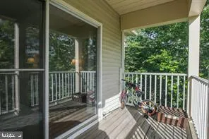 $2,000 | 18701 Sparkling Water Drive, Unit 13D, Germantown, MD 20874