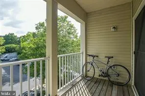 $2,000 | 18701 Sparkling Water Drive, Unit 13D, Germantown, MD 20874
