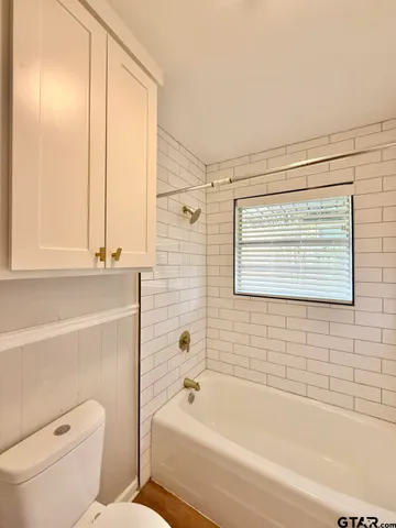 $2,095 | 3820 Darrell Lane, Tyler, TX 75701