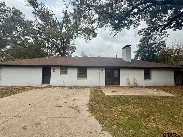 $2,095 | 3820 Darrell Lane, Tyler, TX 75701