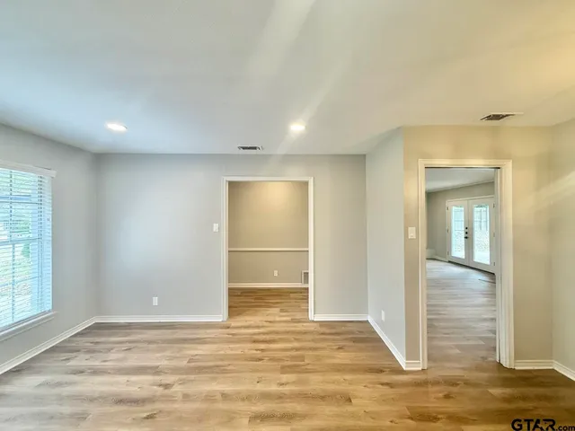 $2,095 | 3820 Darrell Lane, Tyler, TX 75701