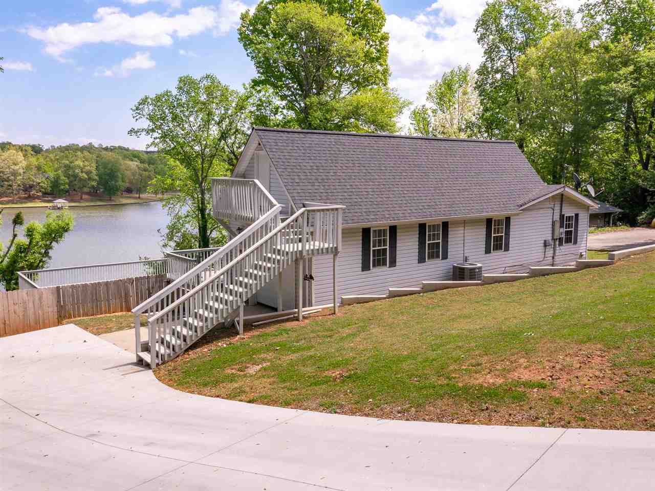 299 Lake Road Inman, SC 29349 - Photo 2 of 34