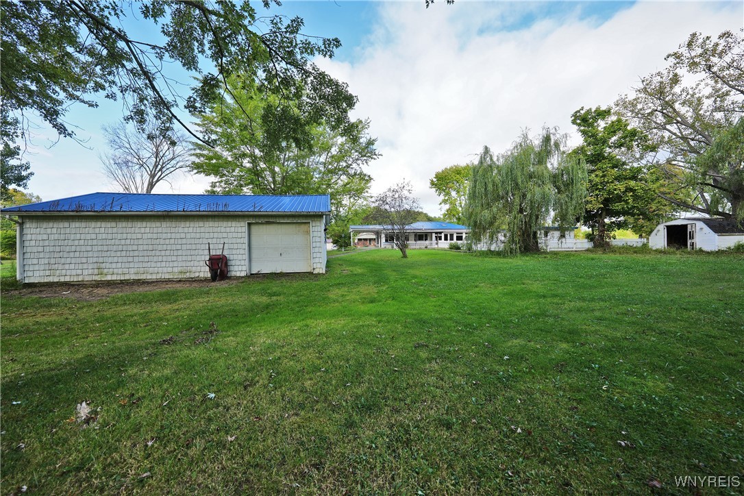 9975 Hardpan Road Evans, NY 14006 - Photo 38 of 45 Garage