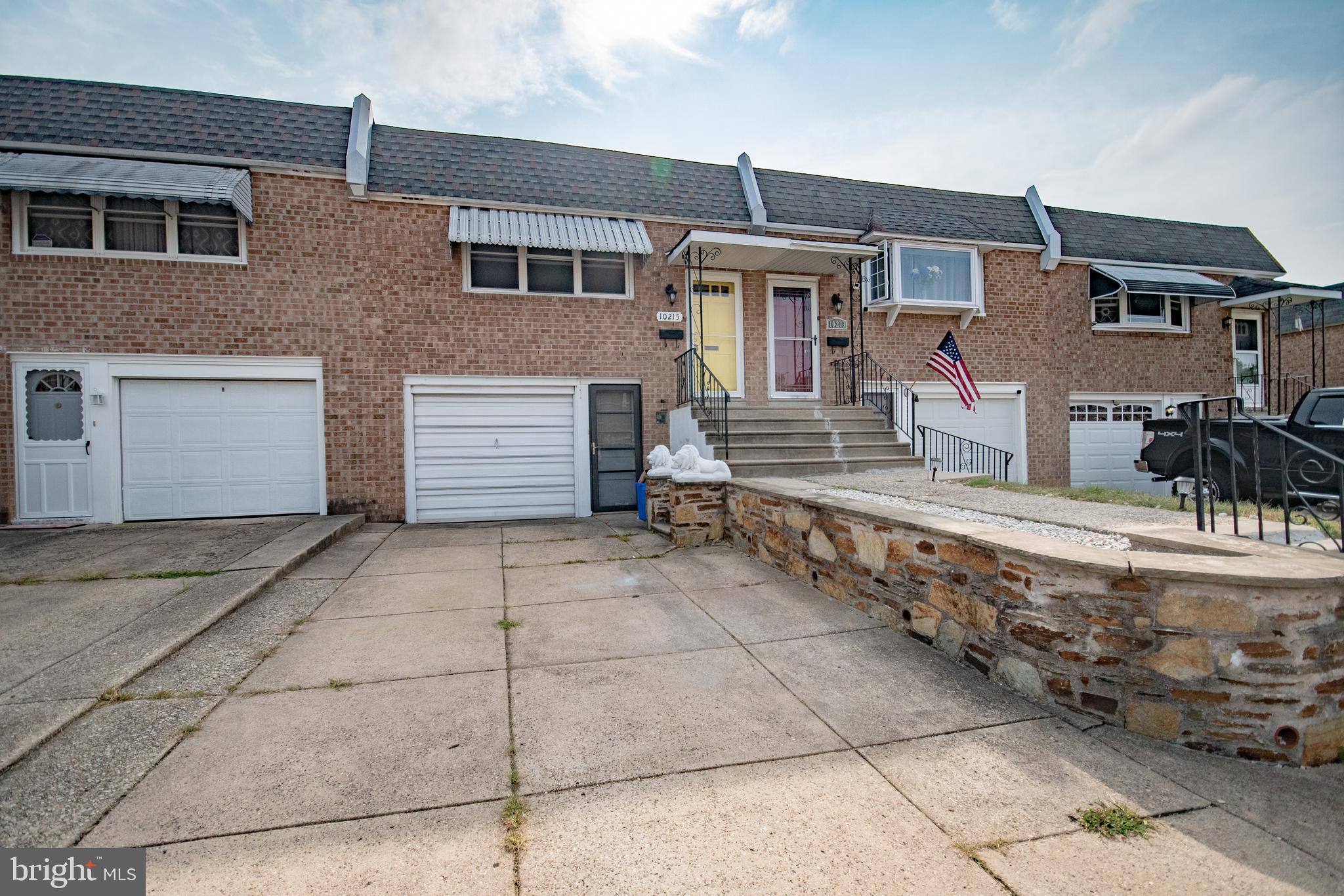 10215 West Keswick Road Philadelphia, PA 19114 - Photo 1 of 26 Gallery Image 1