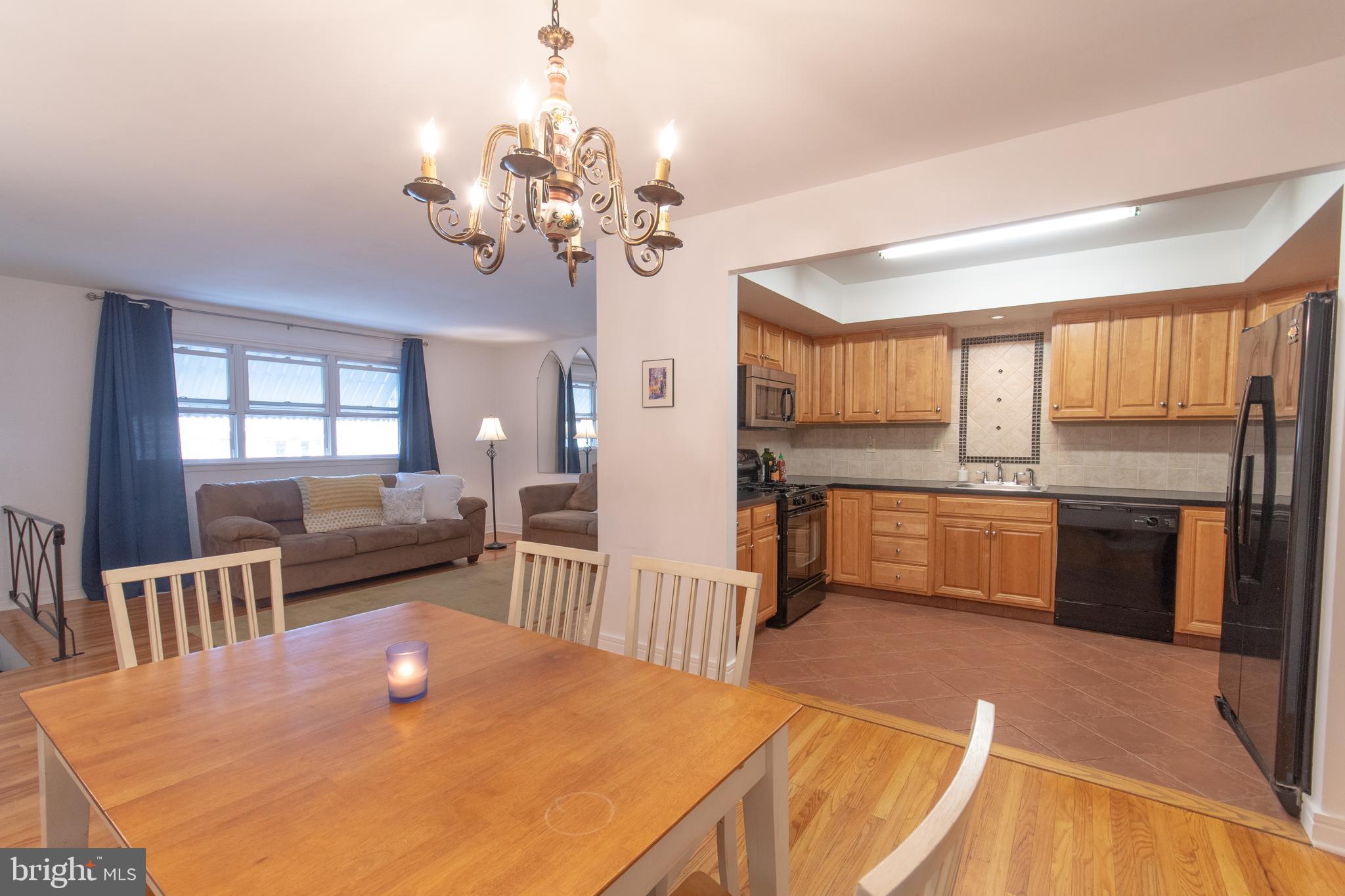 10215 West Keswick Road Philadelphia, PA 19114 - Photo 8 of 26 Gallery Image 8