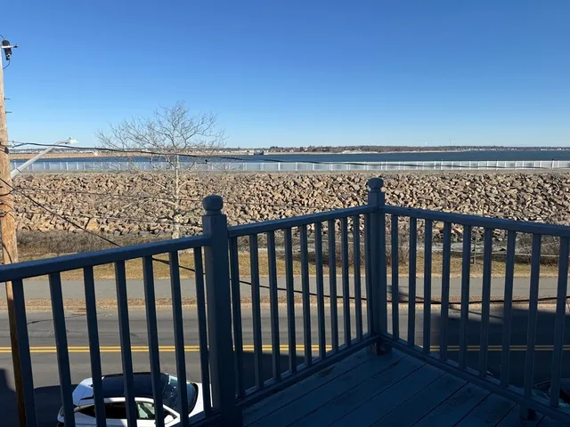 $1,500 | 1753 East Rodney French Boulevard, Unit 3, New Bedford, MA 02744