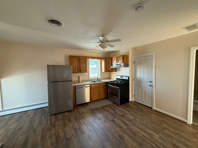 $1,500 | 1753 East Rodney French Boulevard, Unit 3, New Bedford, MA 02744