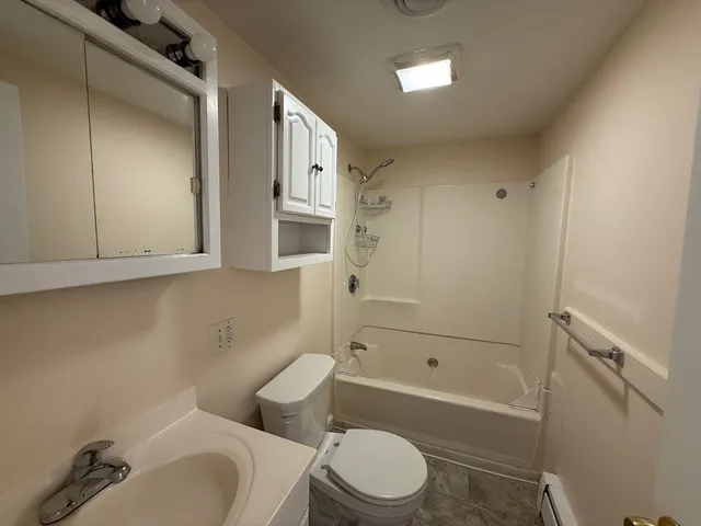 $1,500 | 1753 East Rodney French Boulevard, Unit 3, New Bedford, MA 02744