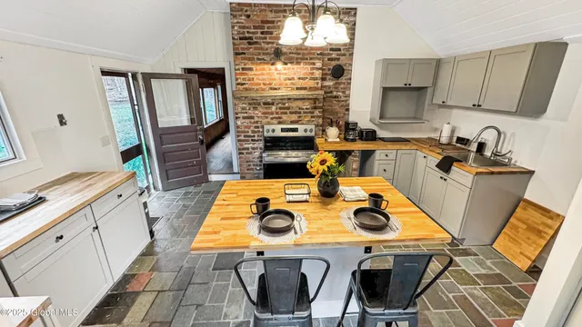 $499,550 | 67 Adams Way, Schroon, NY 12858