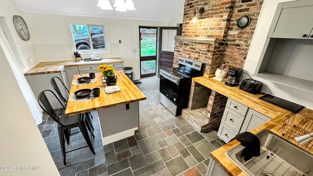 $499,550 | 67 Adams Way, Schroon, NY 12858