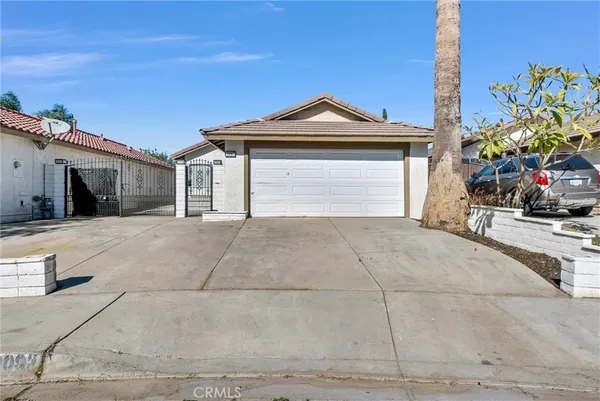 $589,000 | 2092-2093 West Greenbriar Street, Colton, CA 92324
