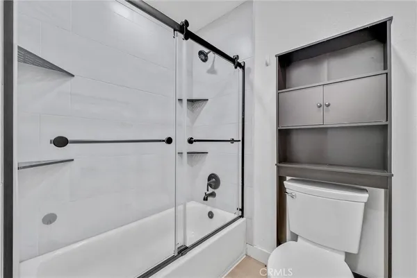 $589,000 | 2092-2093 West Greenbriar Street, Colton, CA 92324