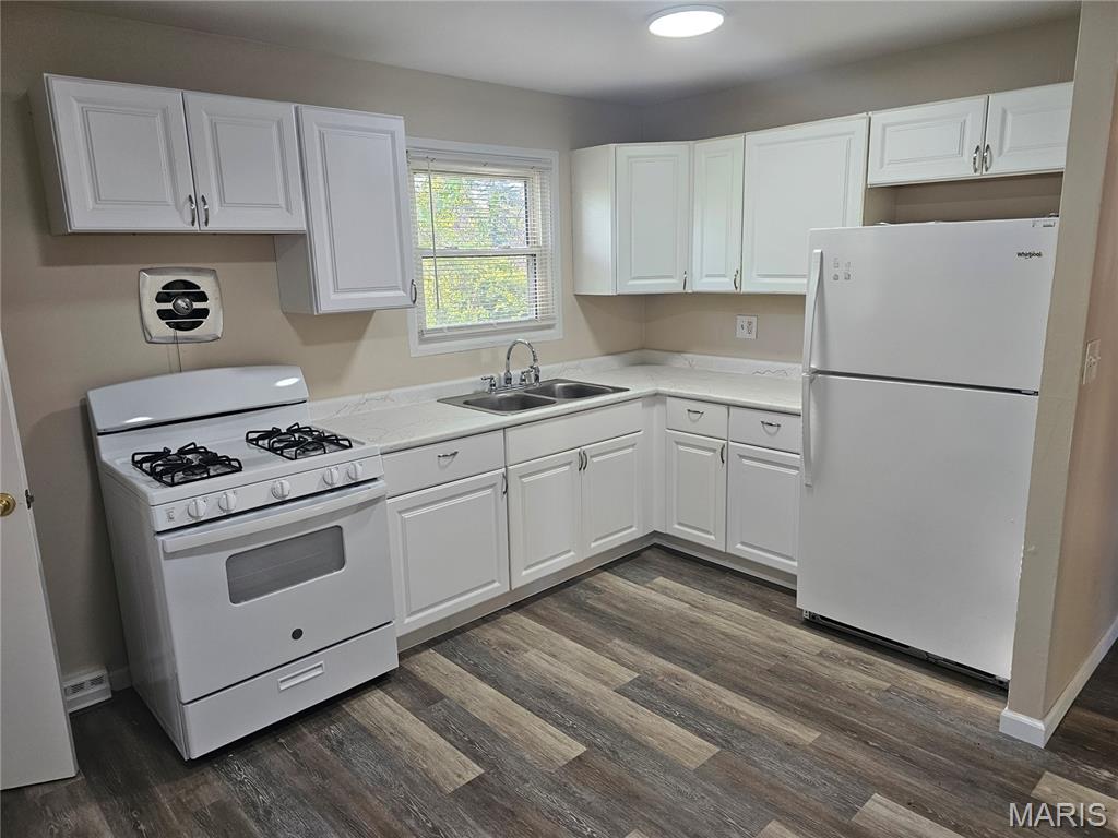11852 Criterion Avenue St. Louis, MO 63138 - Photo 4 of 23