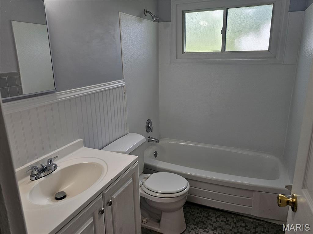 11852 Criterion Avenue St. Louis, MO 63138 - Photo 9 of 23