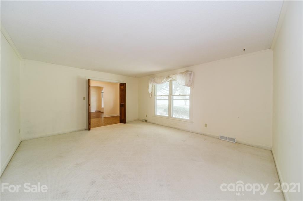 1520 Chaffin Road Woodleaf, NC 27054 - Photo 5 of 47 Gallery Image 5