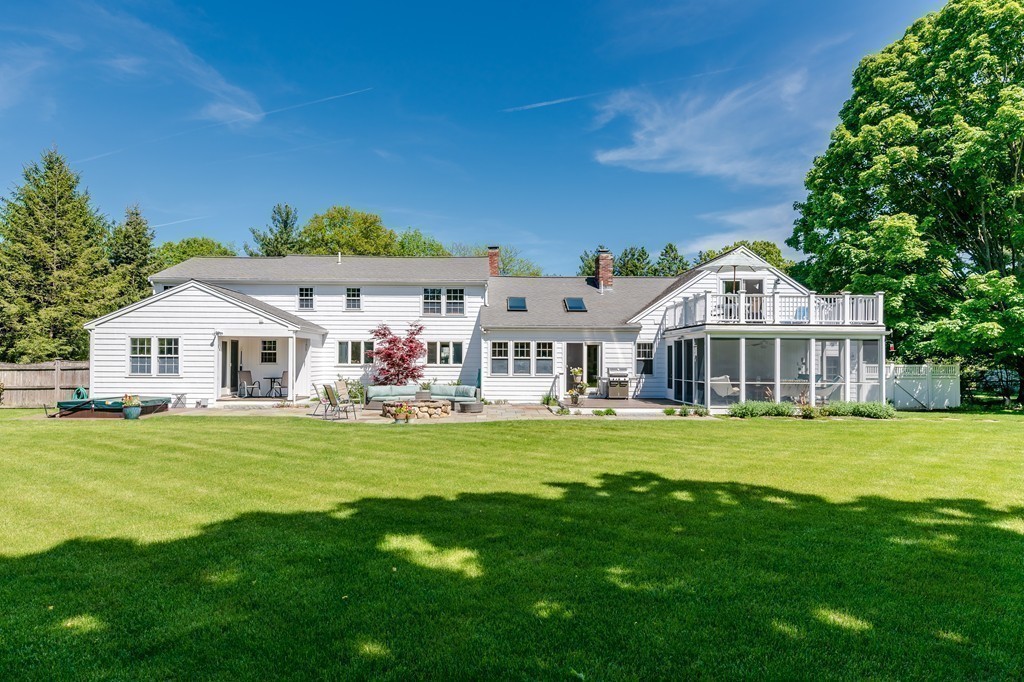 43 Peter Bulkeley Road Concord, MA 01742 - Photo 3 of 24 Gallery Image 3