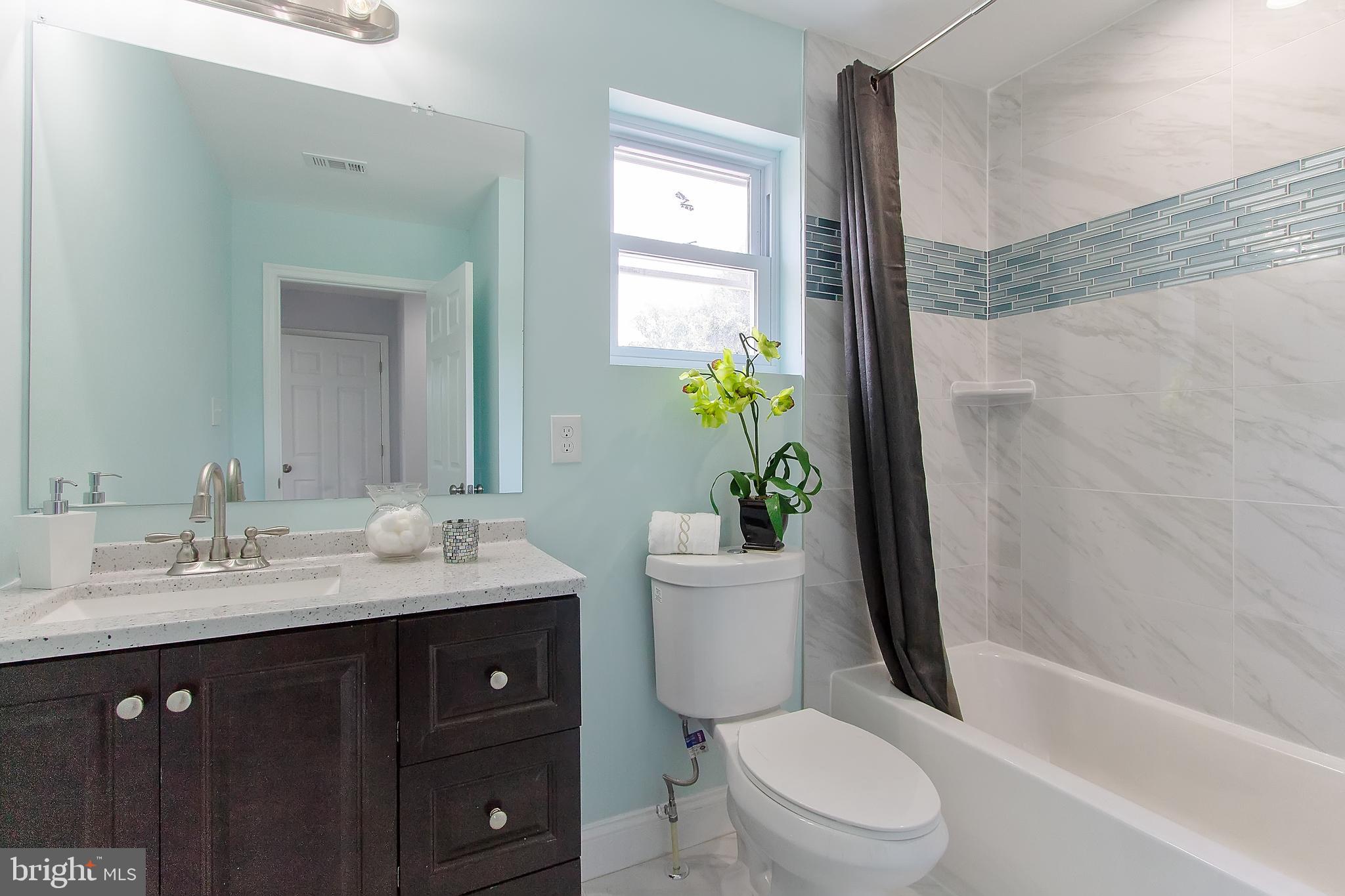404 East Melbourne Avenue Silver Spring, MD 20901 - Photo 28 of 30 2nd Full Bathroom Upper Level