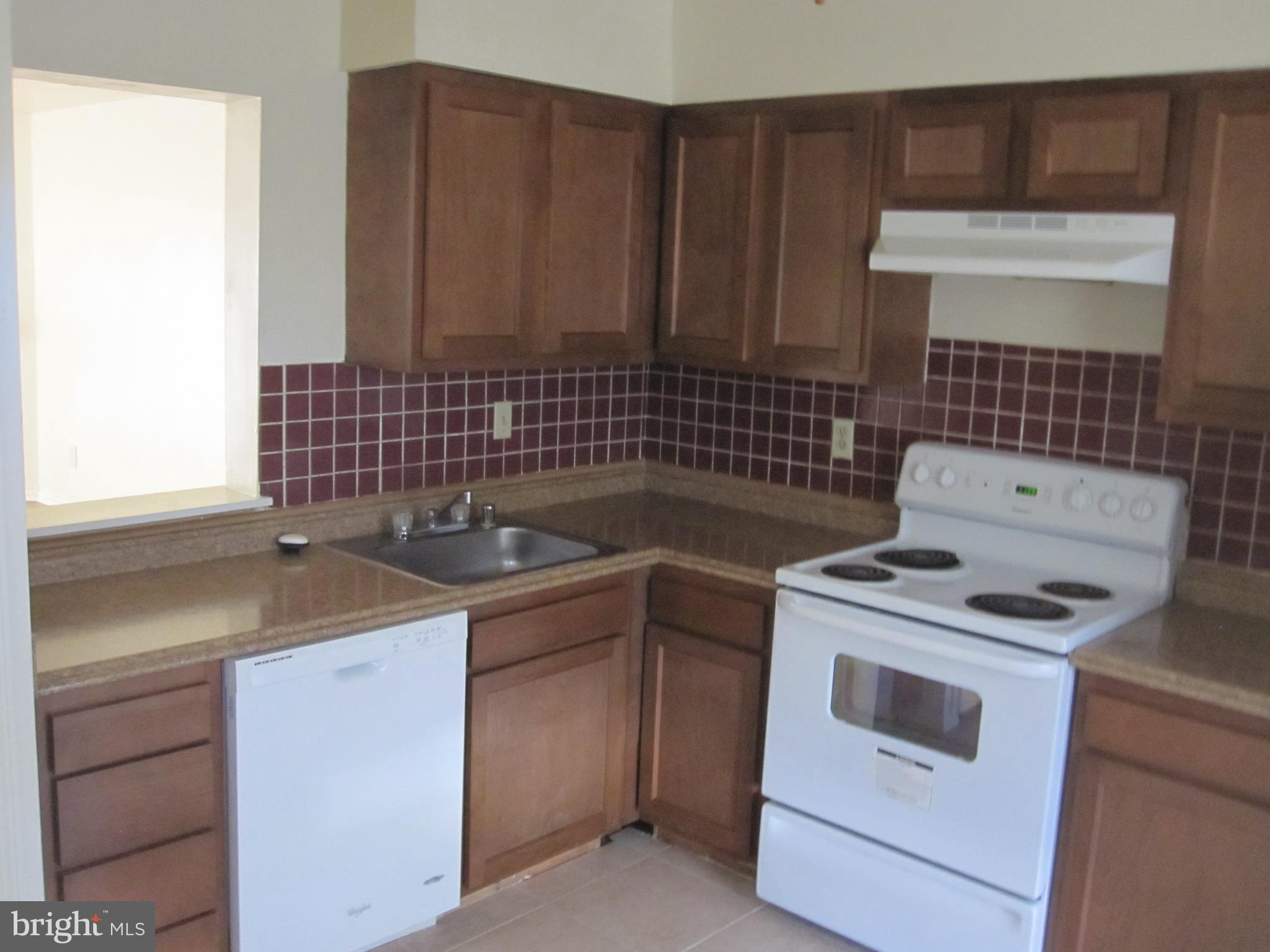 6959 Rockfield Road Windsor Mill, MD 21244 - Photo 4 of 37