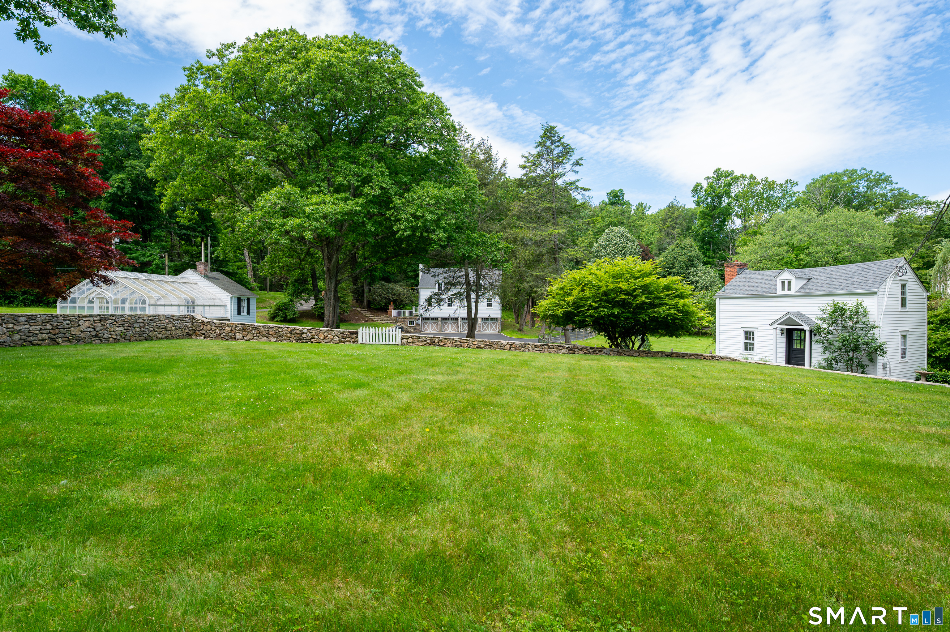 351 Erskine Road Stamford, CT 06903 - Photo 34 of 38
