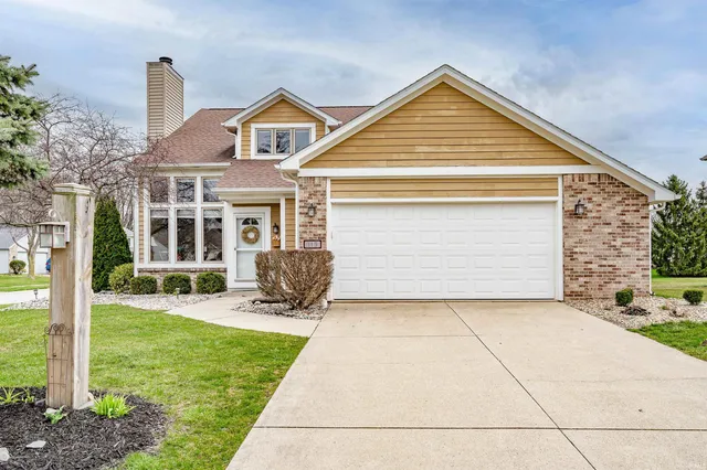 $2,200 | 115 Blue Cliff Place, Fort Wayne, IN 46804