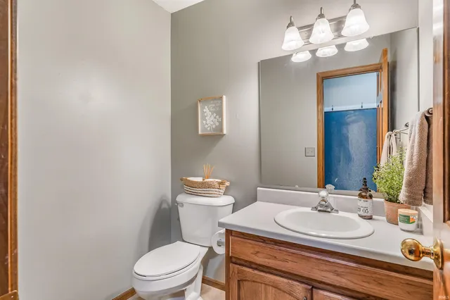 $2,200 | 115 Blue Cliff Place, Fort Wayne, IN 46804