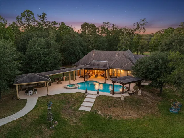 $835,750 | 10366 Happy Trail, Conroe, TX 77384