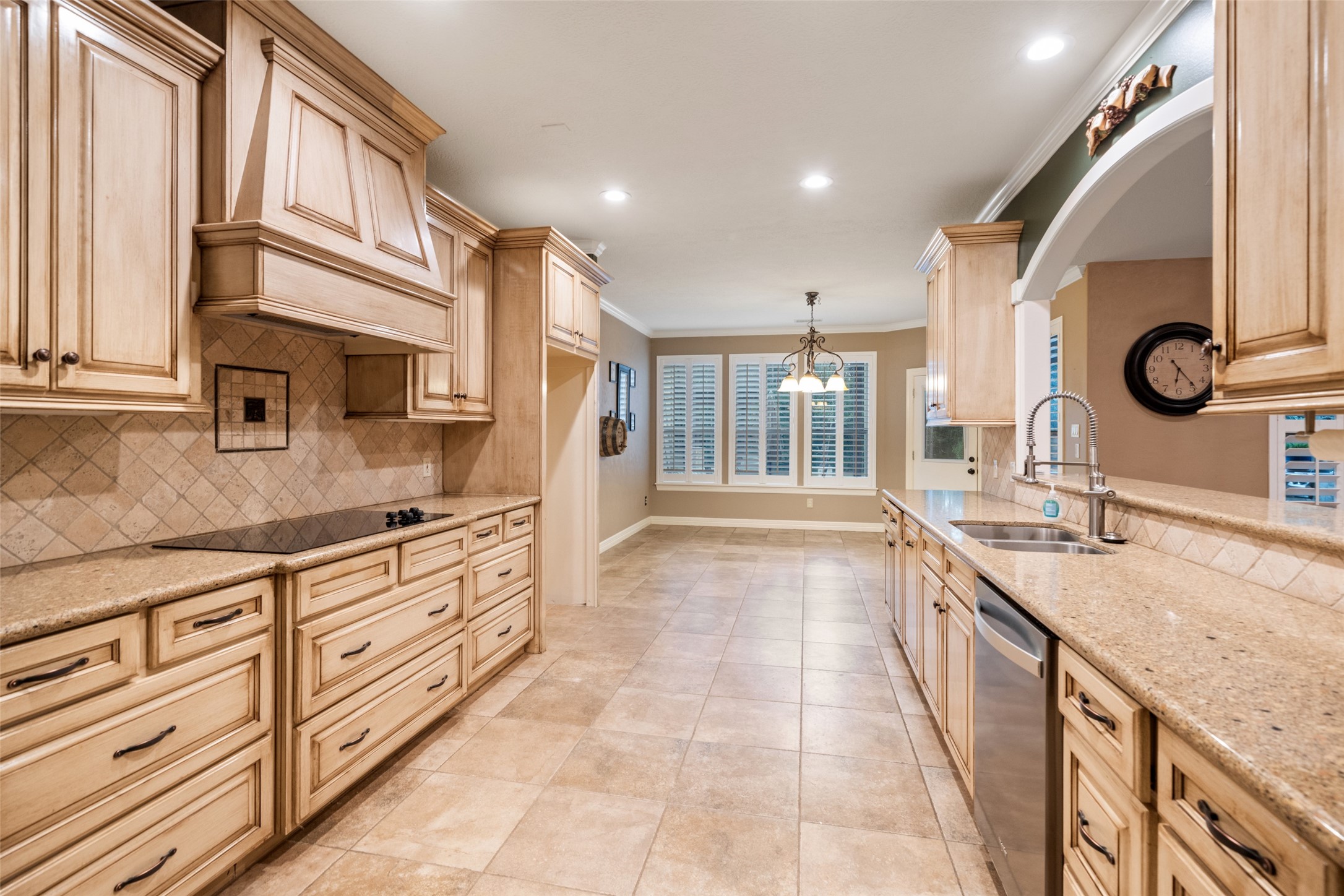 10366 Happy Trail Conroe, TX 77384 - Photo 11 of 37