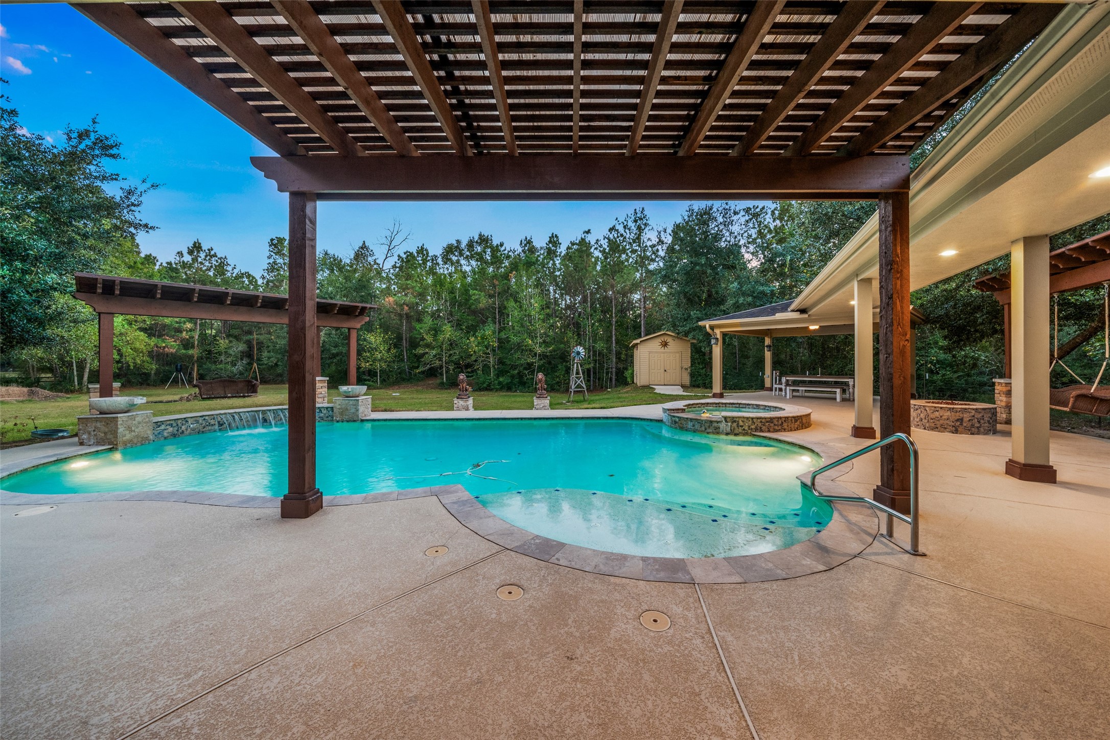 10366 Happy Trail Conroe, TX 77384 - Photo 25 of 37