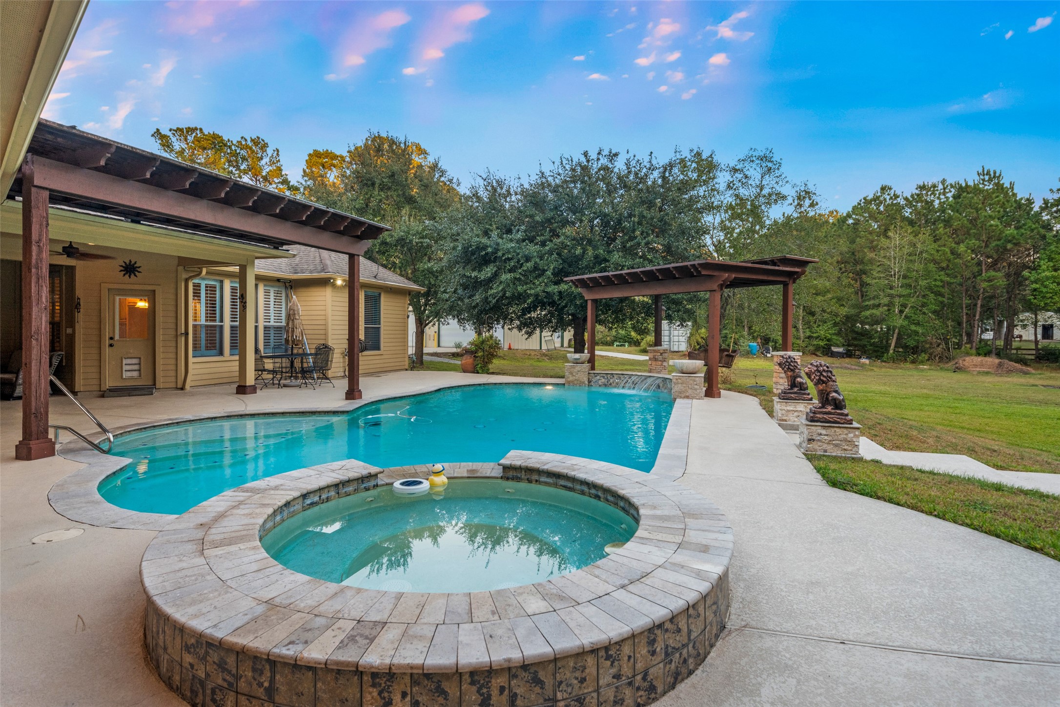 10366 Happy Trail Conroe, TX 77384 - Photo 26 of 37