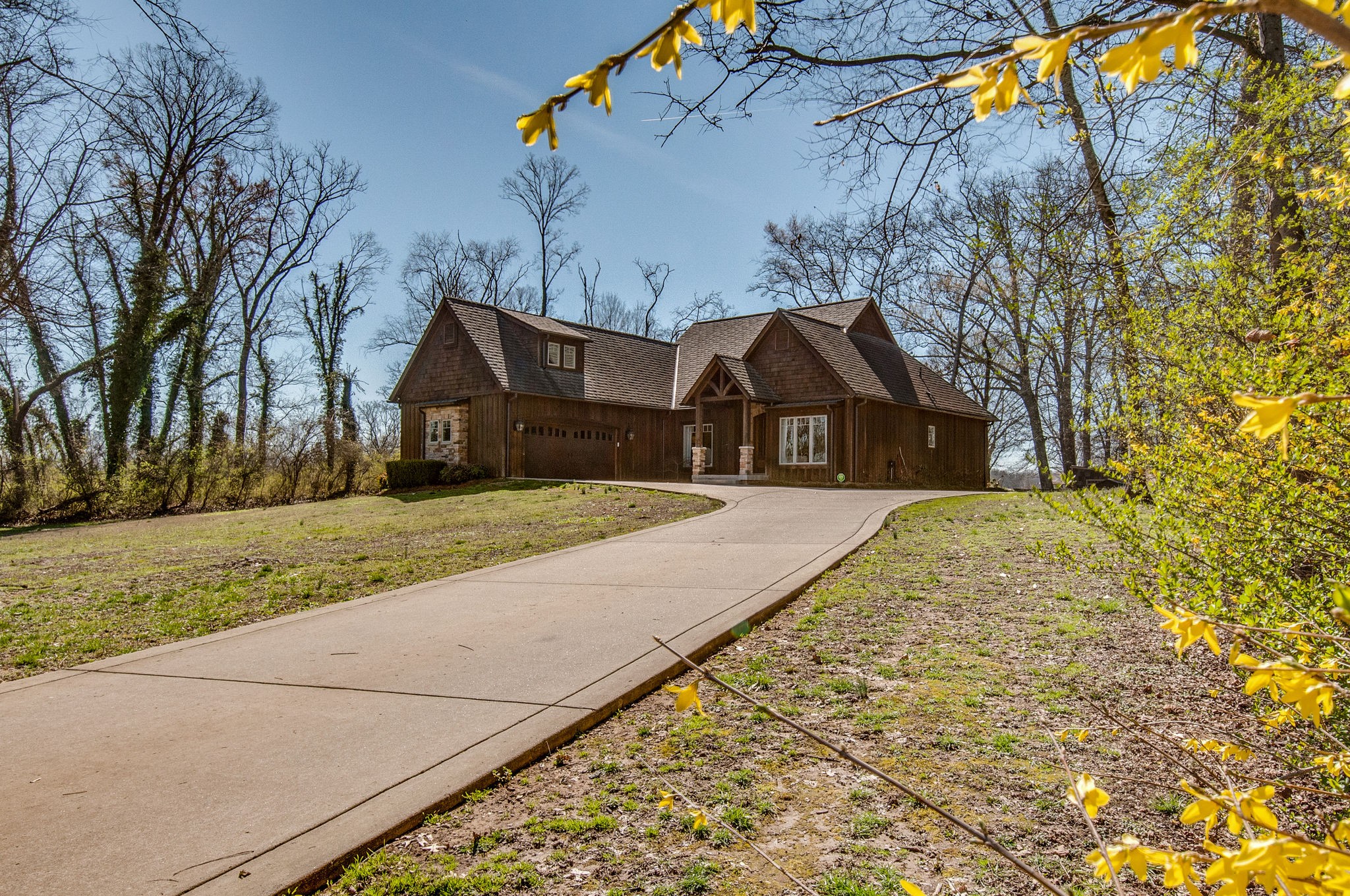 1424 Neelys Bend Road Madison, TN 37115 - Photo 3 of 42 Gallery Image 3