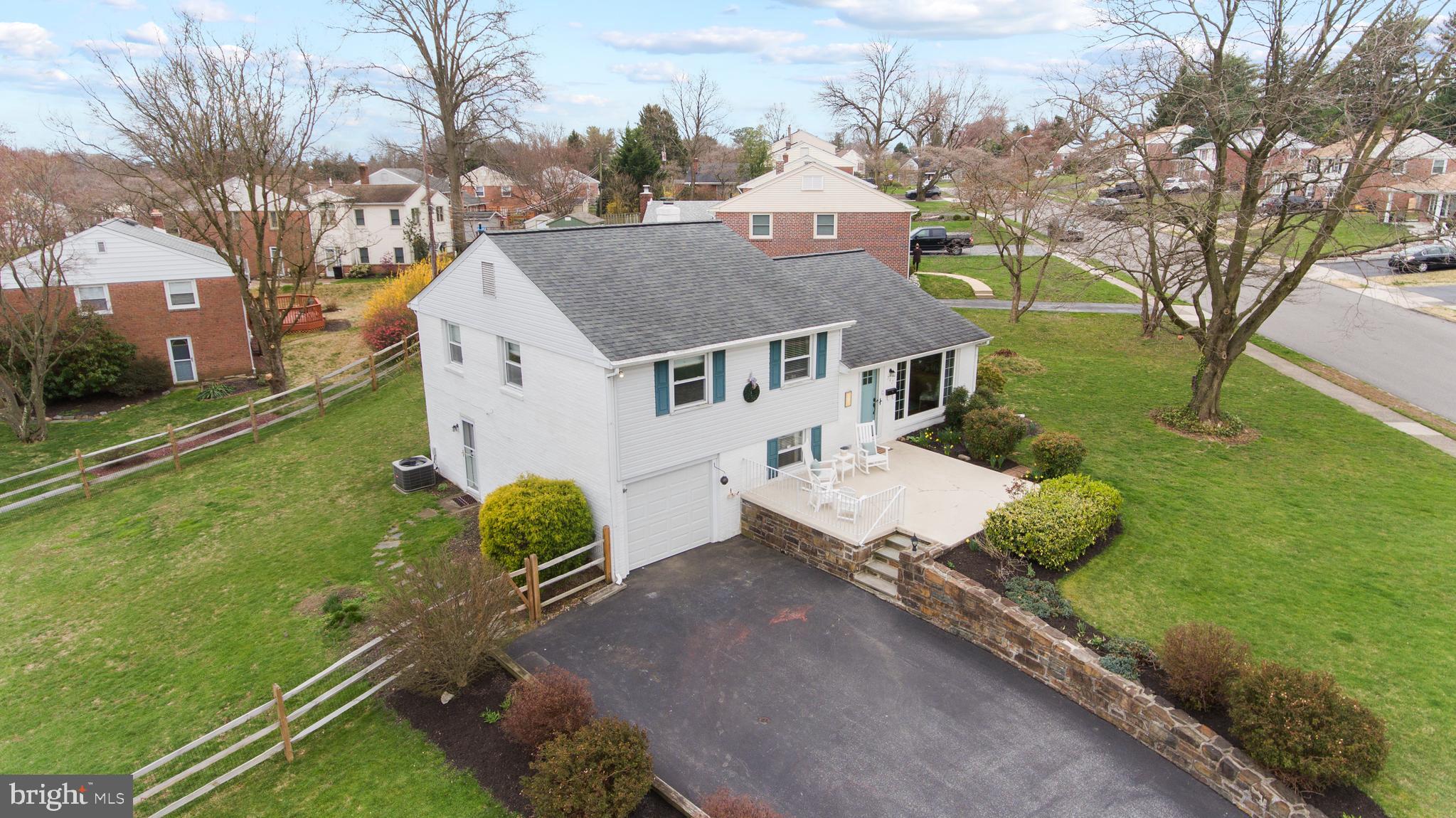 747 Rhoads Drive Springfield, PA 19064 - Photo 6 of 41