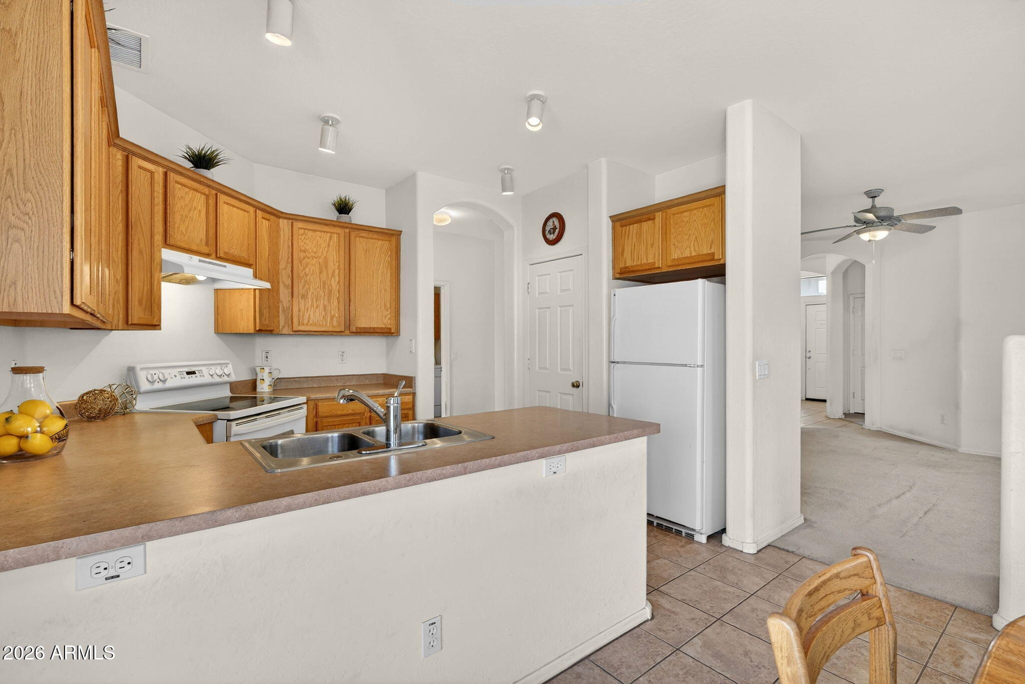 44 South Greenfield Road, Unit 9 Mesa, AZ 85206 - Photo 4 of 31 11-web-or-mls-004S Greenfield Rd 9