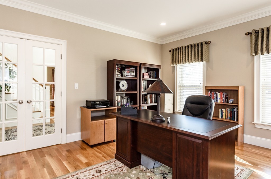 79 Maple Street Lexington, MA 02420 - Photo 12 of 29 Gallery Image 12