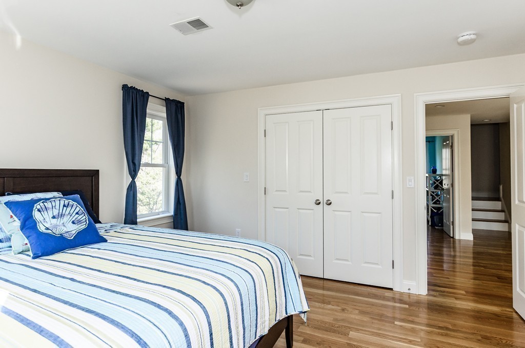 79 Maple Street Lexington, MA 02420 - Photo 16 of 29 Gallery Image 16