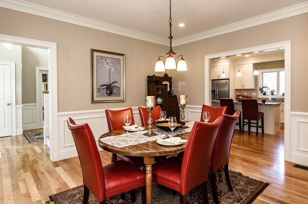 79 Maple Street Lexington, MA 02420 - Photo 7 of 29 Gallery Image 7