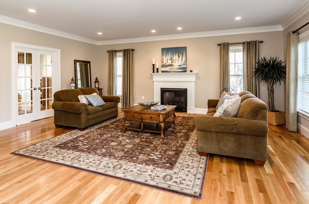 79 Maple Street Lexington, MA 02420 - Photo 8 of 29 Gallery Image 8
