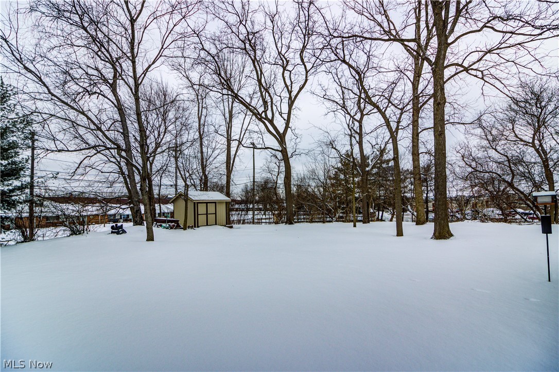 26298 Kennedy Ridge Road North Olmsted, OH 44070 - Photo 6 of 34 Gallery Image 6