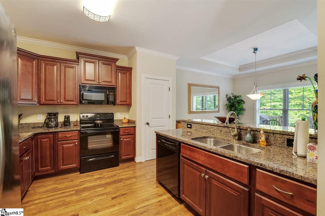 1283 Coneross Point Drive Seneca, SC 29678 - Photo 13 of 32 Gallery Image 13