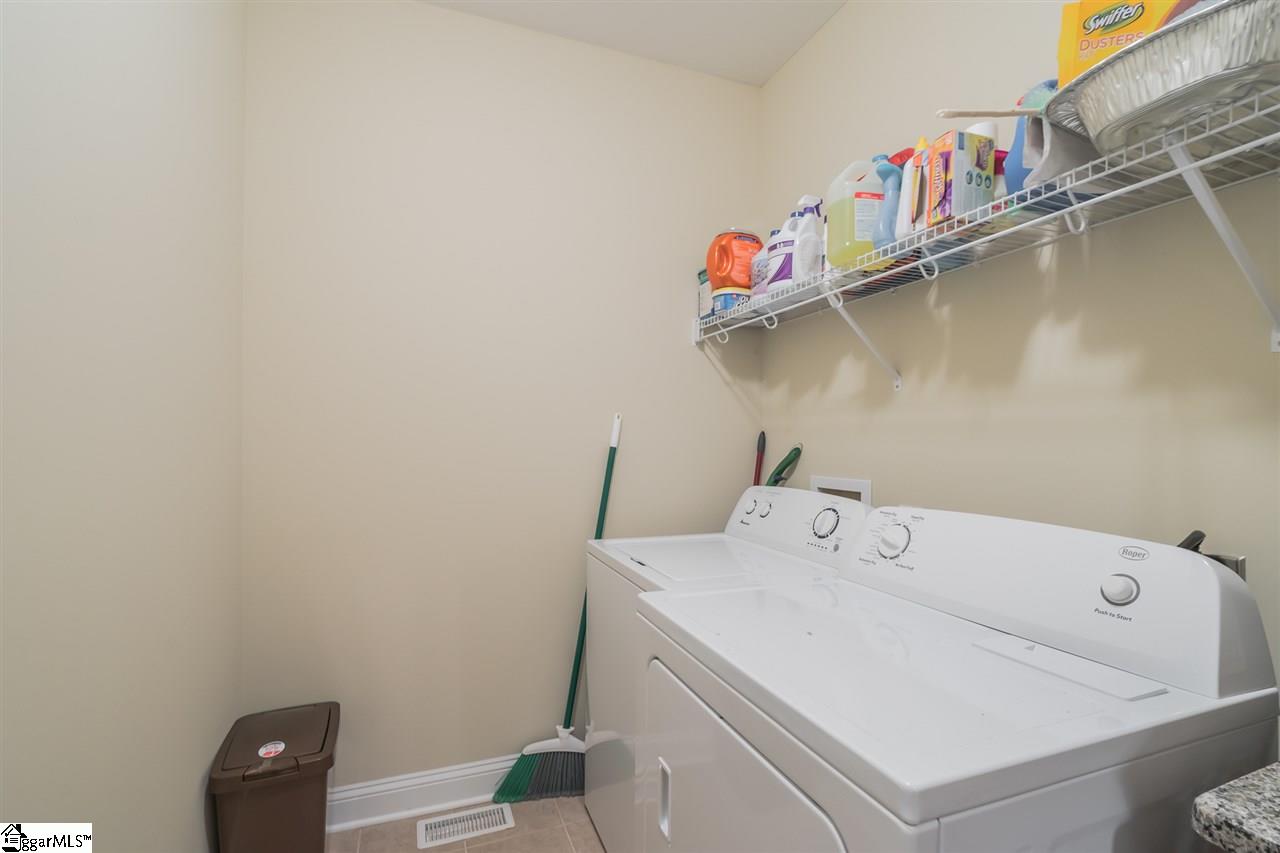 1283 Coneross Point Drive Seneca, SC 29678 - Photo 19 of 32 Gallery Image 19