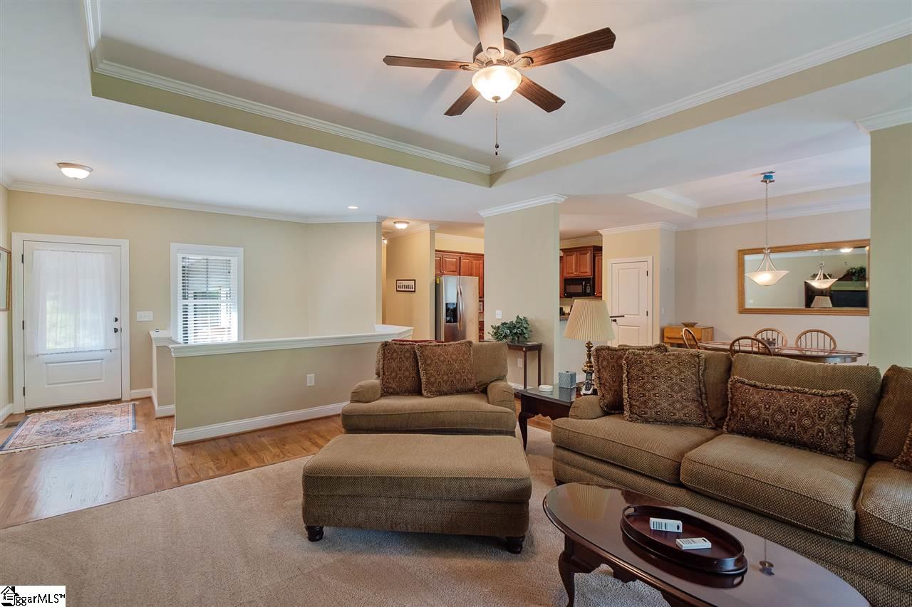 1283 Coneross Point Drive Seneca, SC 29678 - Photo 8 of 32 Gallery Image 8