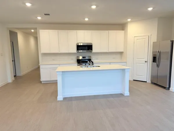 $2,350 | 2509 Greenbelt Road, Celina, TX 75009