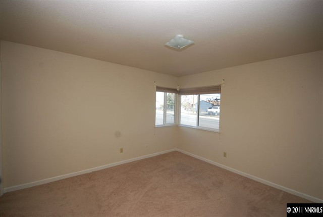 7675 Yorkshire Drive Reno, NV 89506 - Photo 7 of 12 Photo 7
