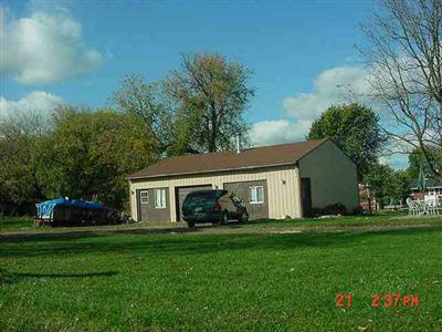 5007 North Henderson Road Davison, MI 48423 - Photo 2 of 14 20132914-1.JPG
