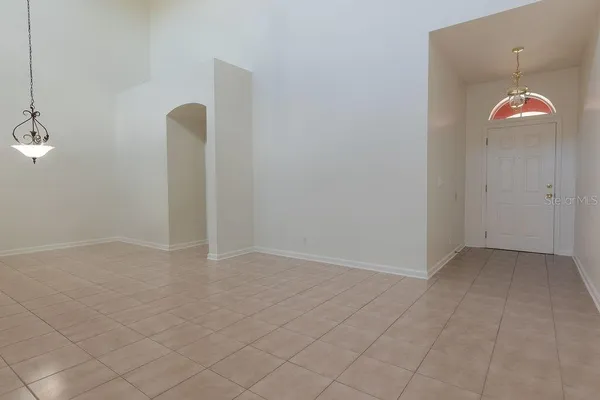 $2,225 | 808 Carlyle Lane, DeLand, FL 32724