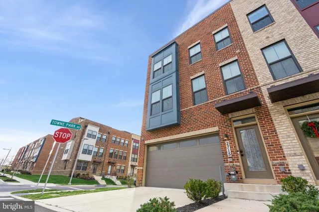 $3,950 | 2715 Evansgreen Drive, Suitland, MD 20746