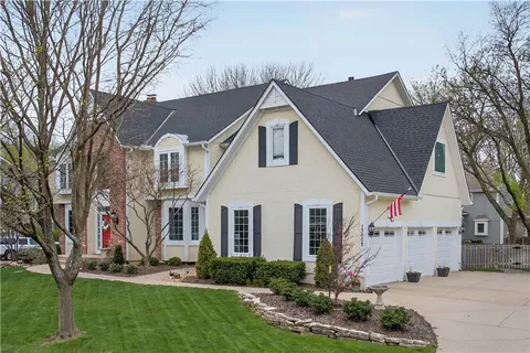 $950,000 | 13008 Glenfield Road, Leawood, KS 66209