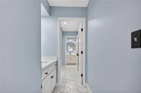 $950,000 | 13008 Glenfield Road, Leawood, KS 66209