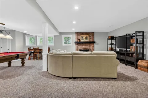 $950,000 | 13008 Glenfield Road, Leawood, KS 66209