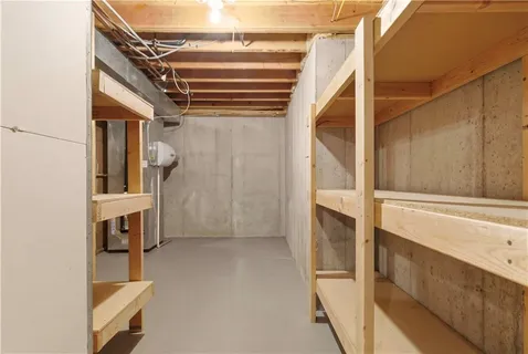 $950,000 | 13008 Glenfield Road, Leawood, KS 66209